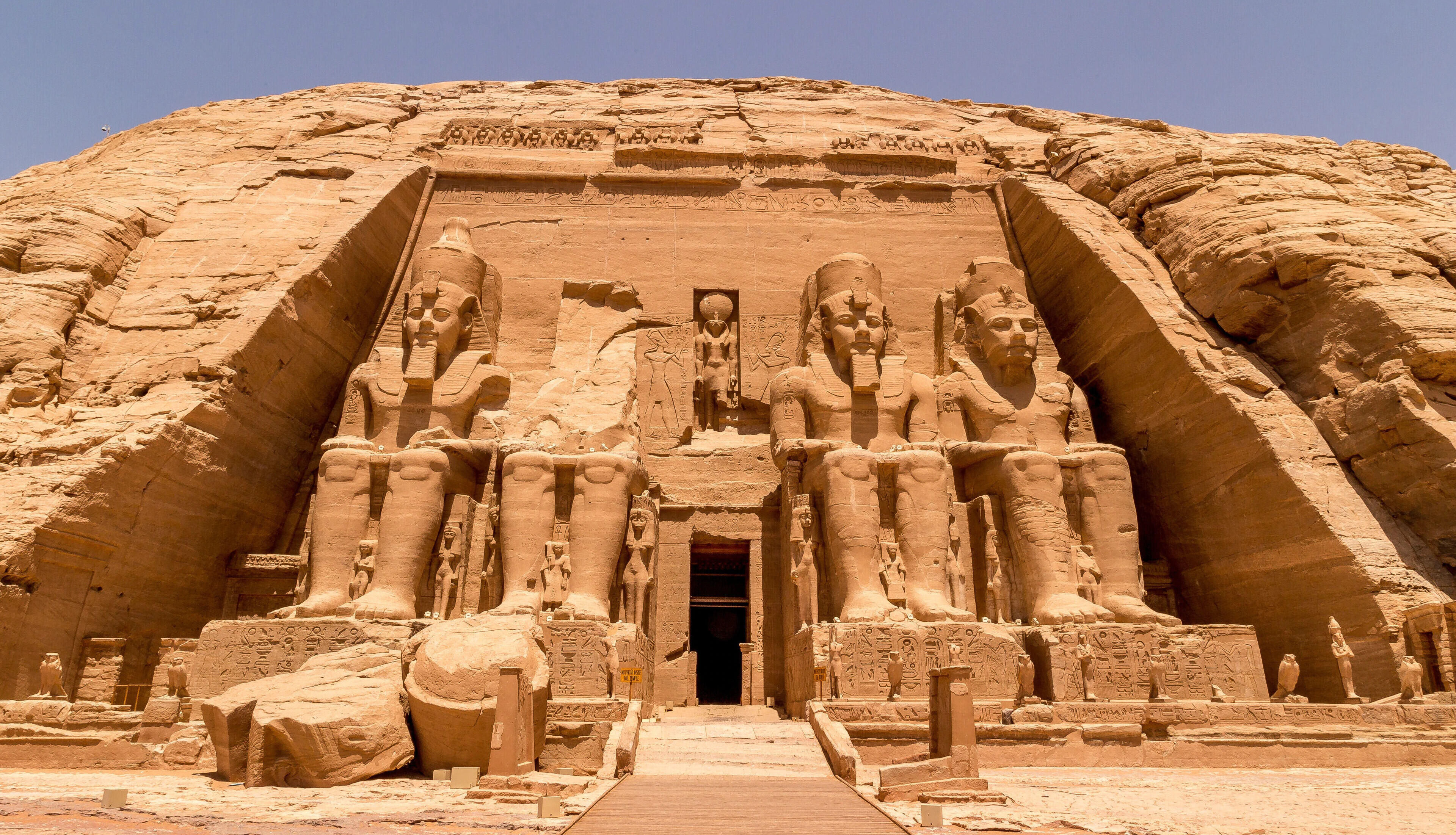 Luxury Egyptian Vacation and Archreological Tour 18 Days